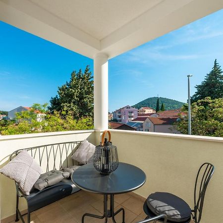 Apartment Kate With Free Parking Dubrovnik Exteriör bild