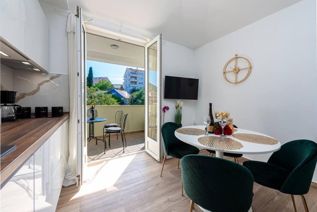 Apartment Kate With Free Parking Dubrovnik Exteriör bild