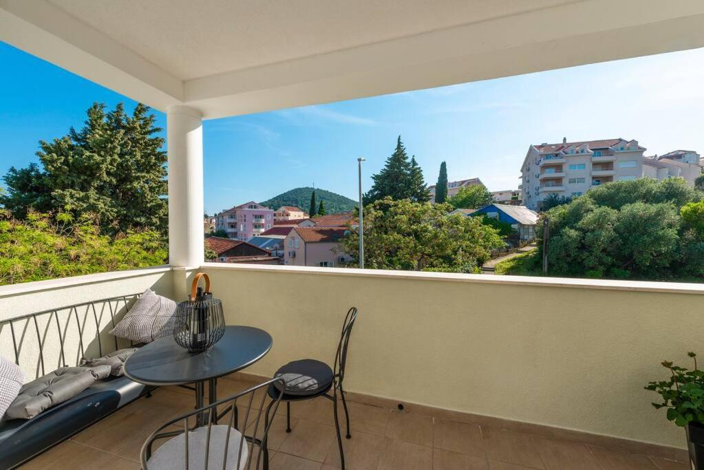 Apartment Kate With Free Parking Dubrovnik Exteriör bild