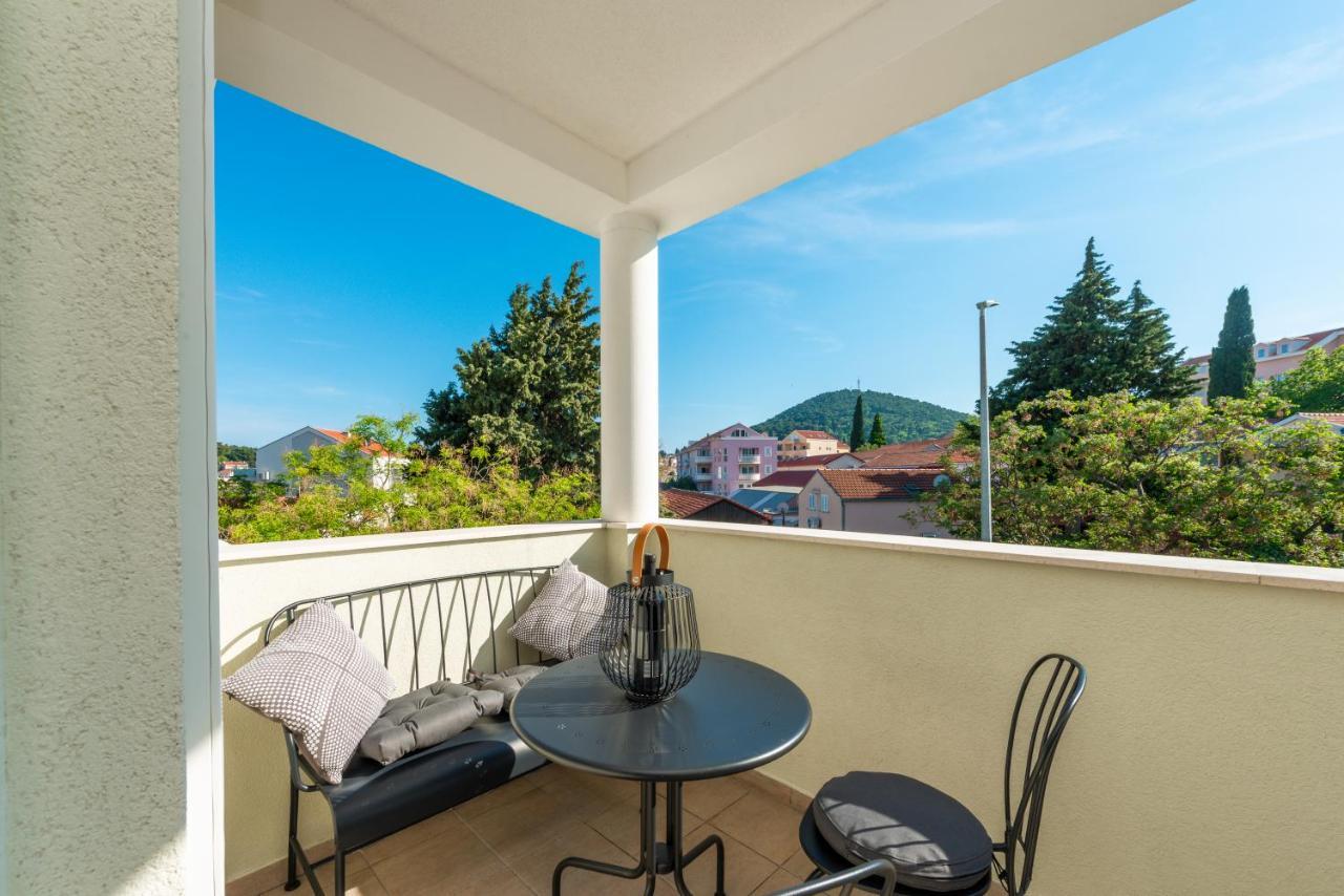 Apartment Kate With Free Parking Dubrovnik Exteriör bild